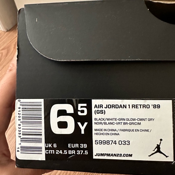 Air Jordan 1 Retro 89 “Green Glow” Sneakers - Picture 7 of 7